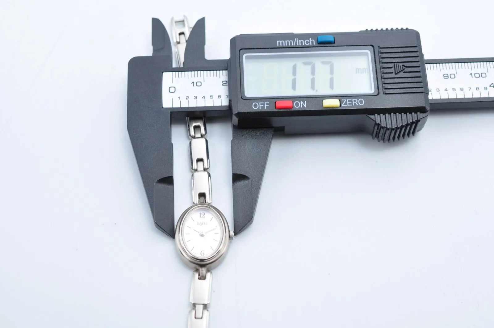 SEIKO Y151-5G40 ALBA !-利用不可文字-! nu Ingenue Quartz Ladies’ Oval