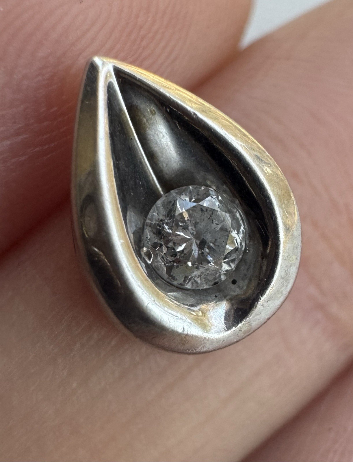VTG 14K SOLID WHITE GOLD DIAMOND TEARDROP PENDANT Round 3 mm Diamond 1.1 Gram
