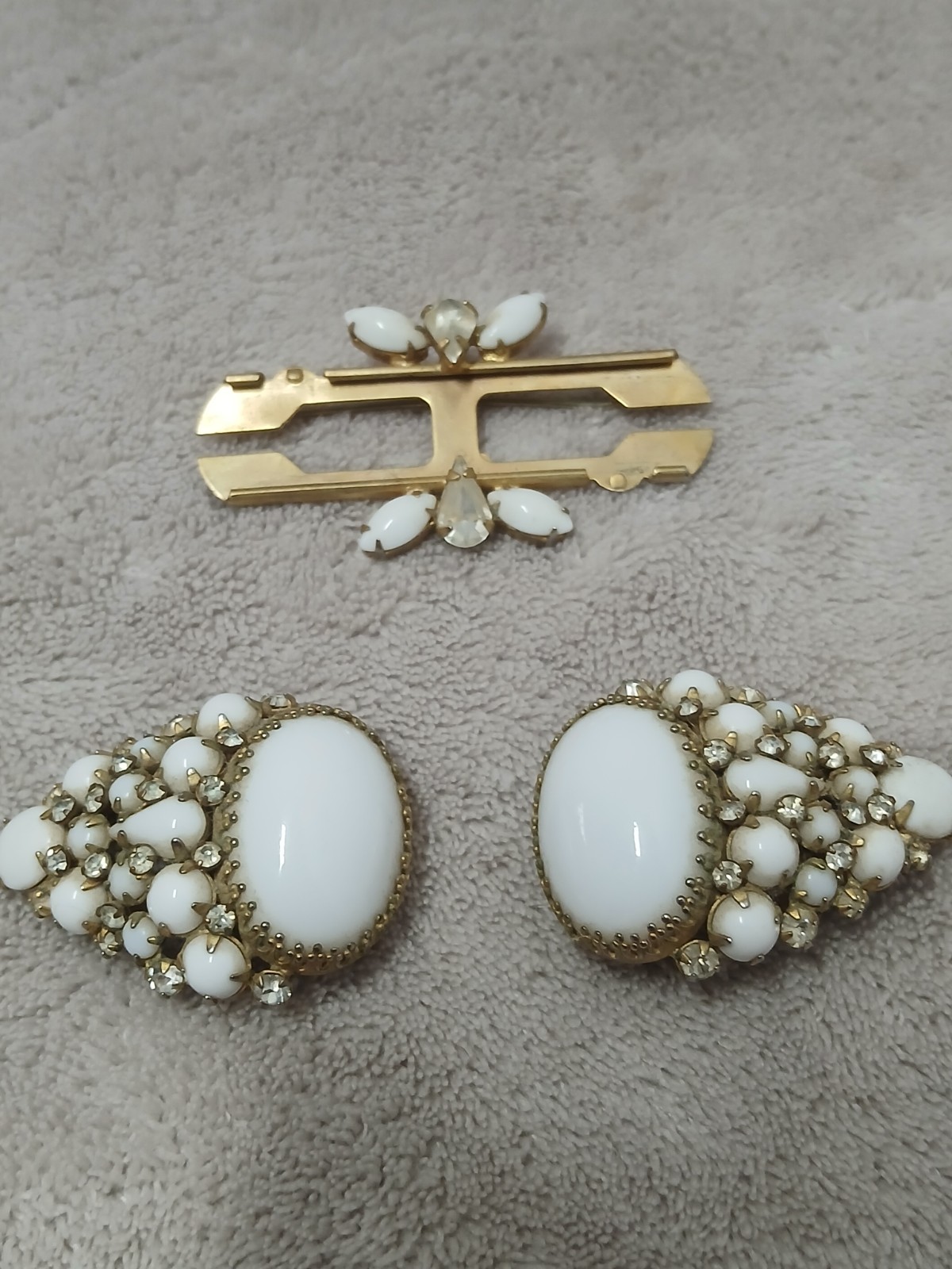 Trifari Duette Clip Mate Vintage 1930/1950s Costume Jewelry not sure brand Coro?