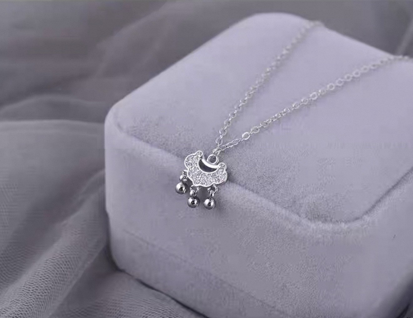 Vintage necklace best gift for her （excluding the box）