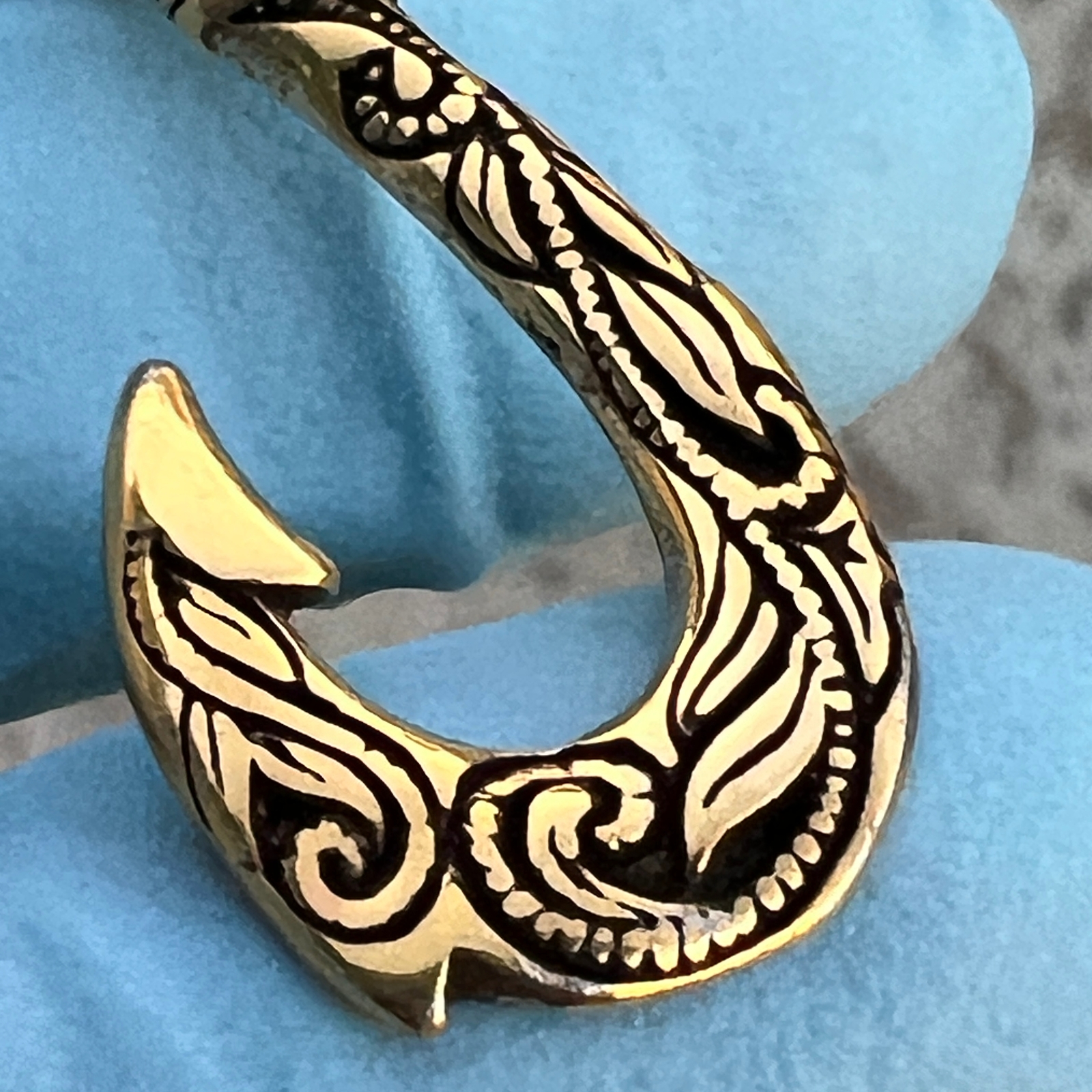 925 Sterling Silver Gold Plated Hawaiian Fishing Fish Hook Tribal Makau Pendant
