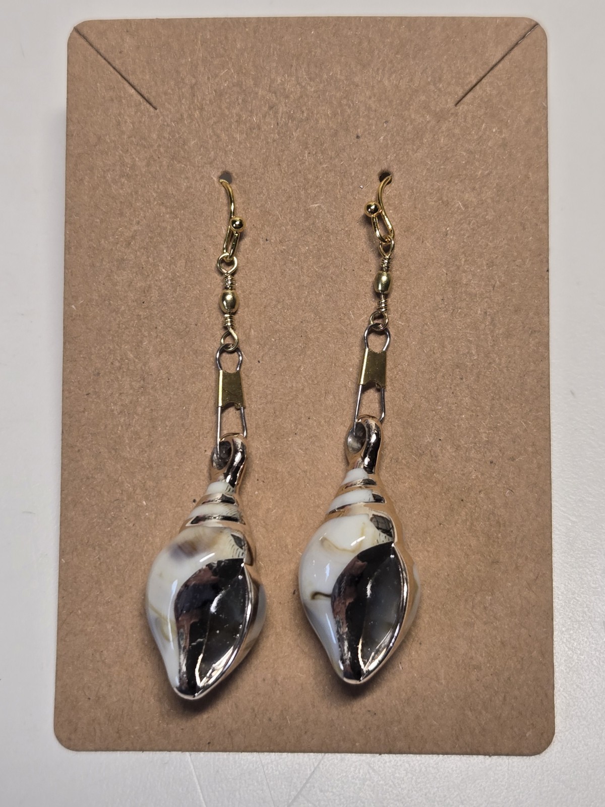 Handmade Seashell Dangle Earrings Gold Tone Boho Coastal Beachy Nautical Drop