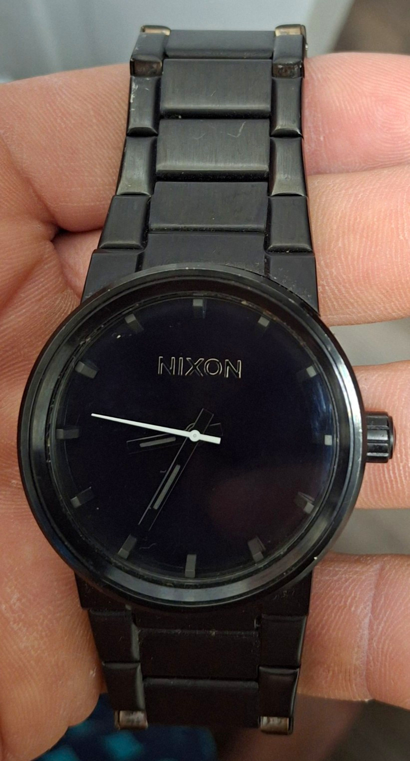 Nixon The Cannon Quartz BlackDial Black SS Bracelet 40-43.9mm 100m Needs Battery