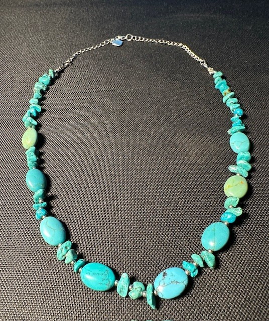 Signed RLL Vintage, Authentic, Turquois 21-1/2 Inch Necklace 8 Lg. 45 Sm. Beads