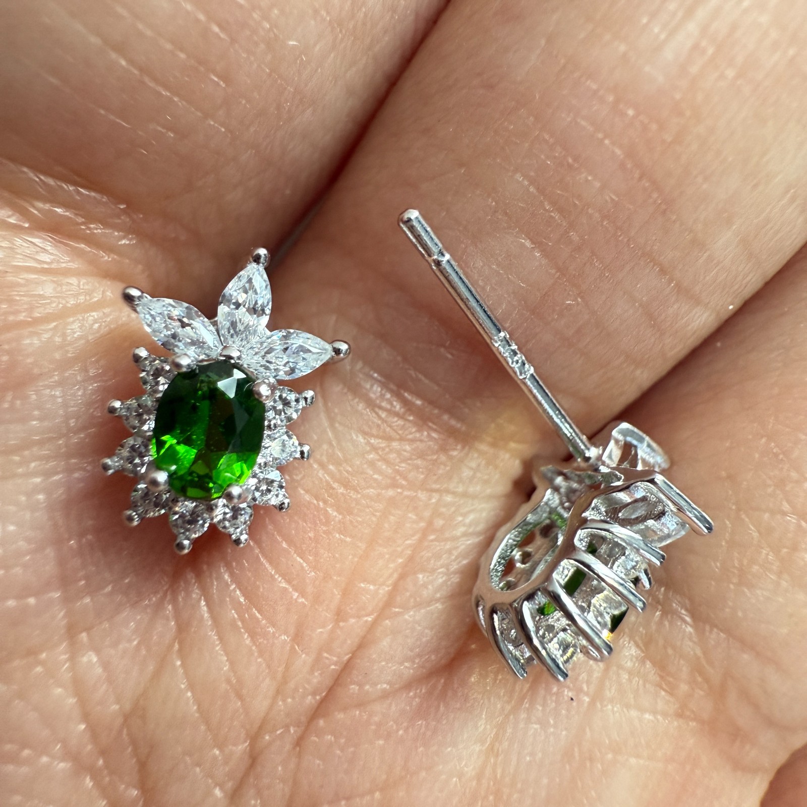 925 Sterling Silver Earrings 4x3mm Natural Diopside Gemstone Zircon Flower Stud