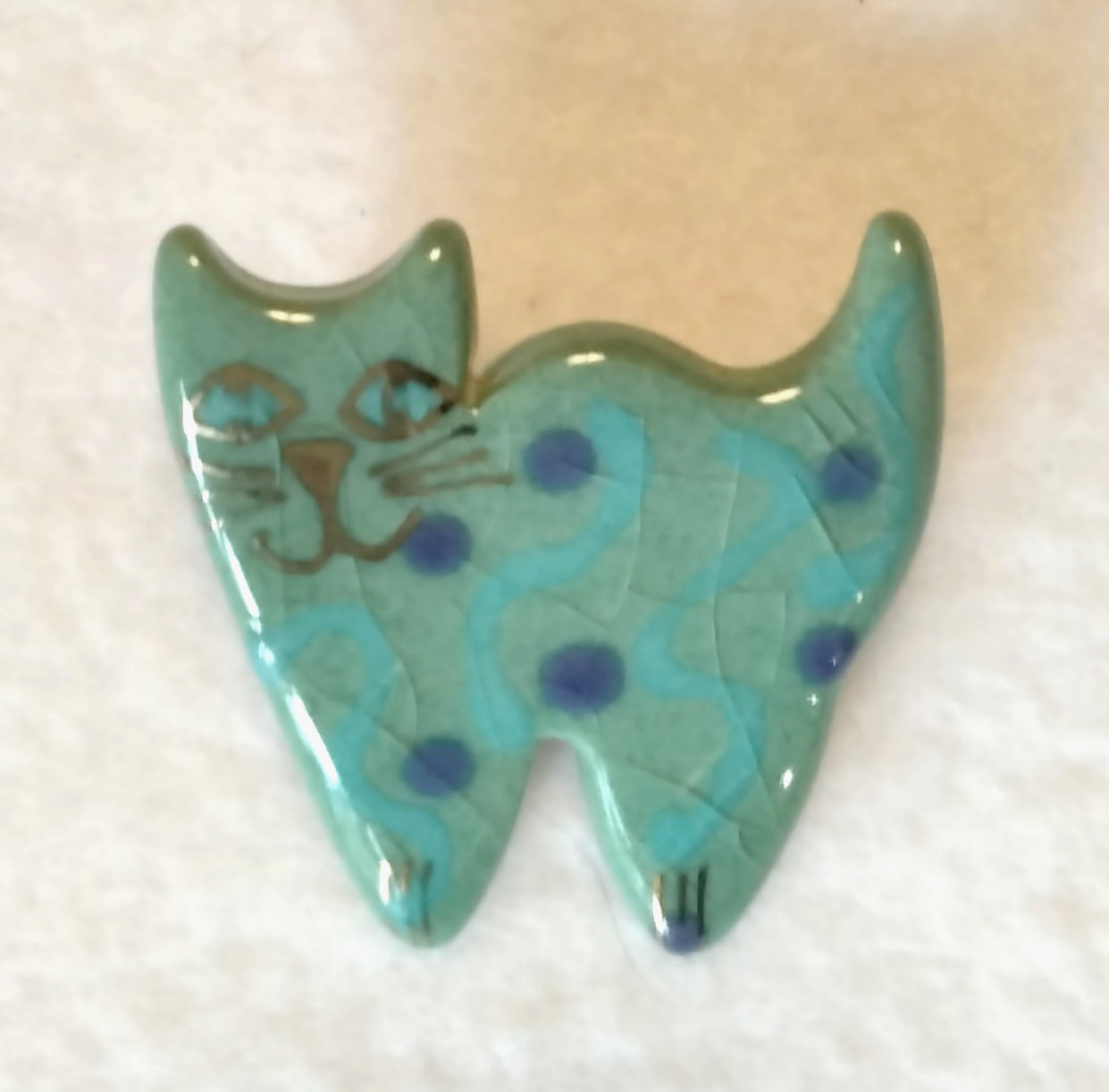Handmade Ceramic Cat Brooch (170 – 2505)