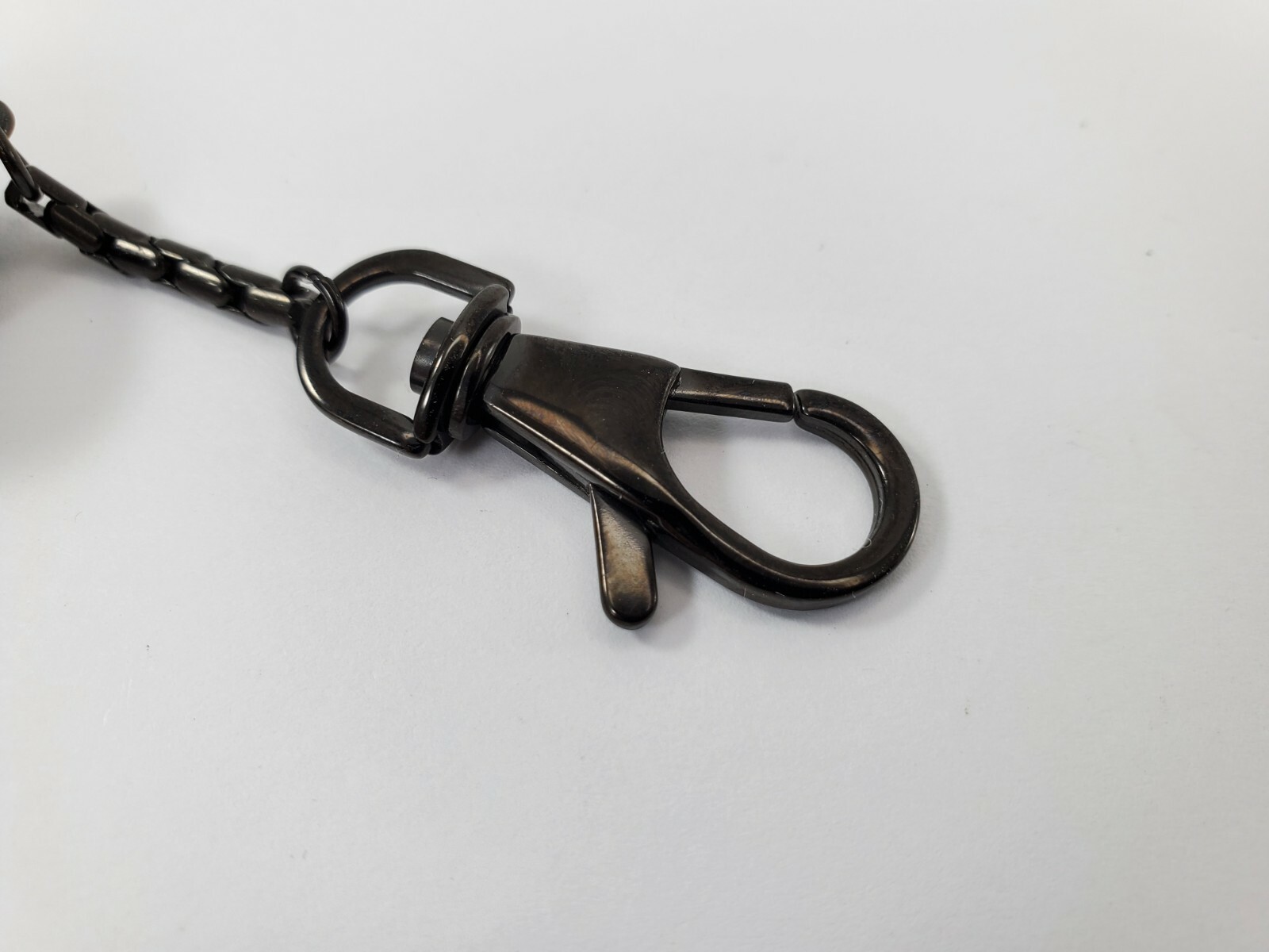 Nialaya Jewelry Hollywood Laughing Rhinestone All Black Skull Keychain – 3cm