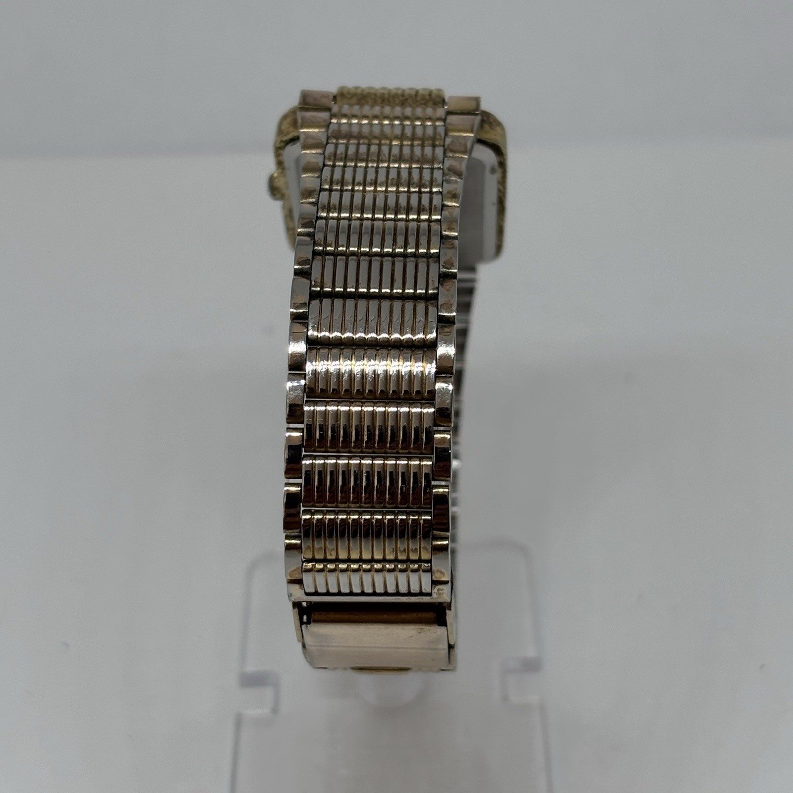 Benrus Diamond Quartz Tank Watch Gold Tone New Battery 28mm Please Read