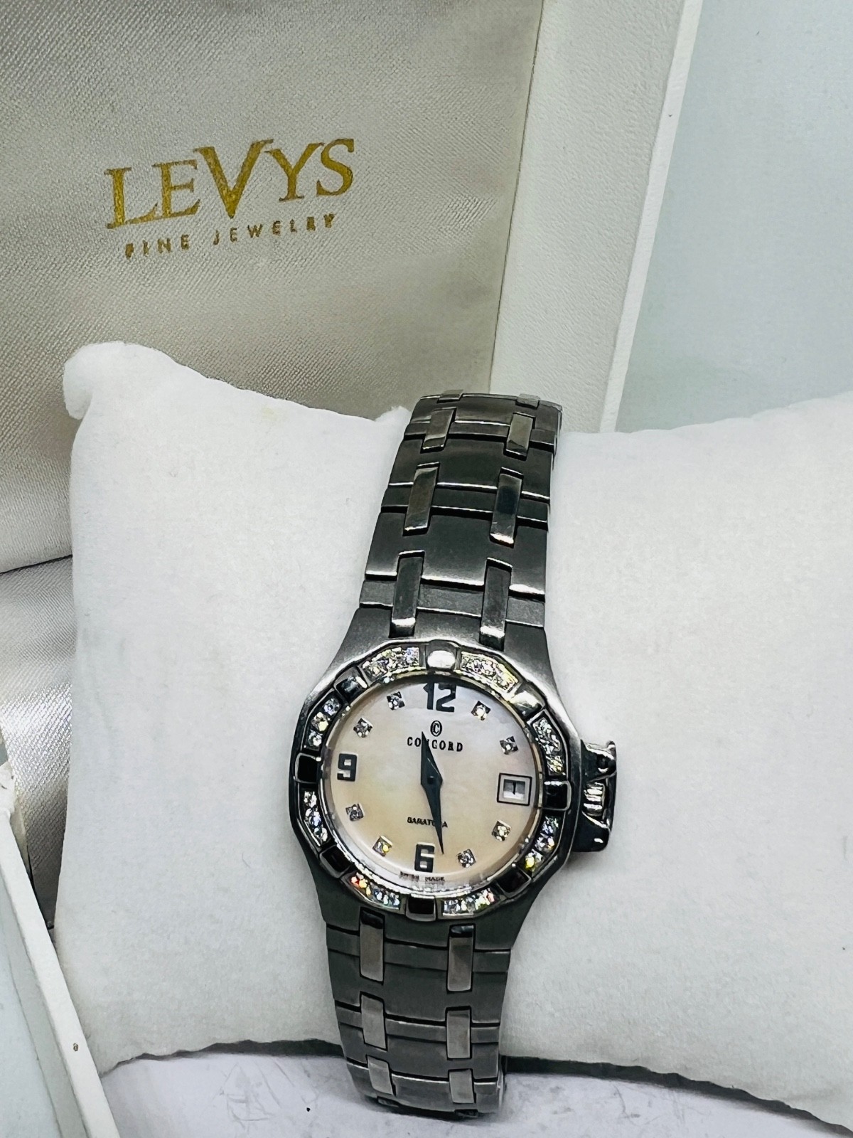 Concord Saratoga Diamond MOPearl SS Ladies Quartz Watch 14.36.1840.S 30 MM