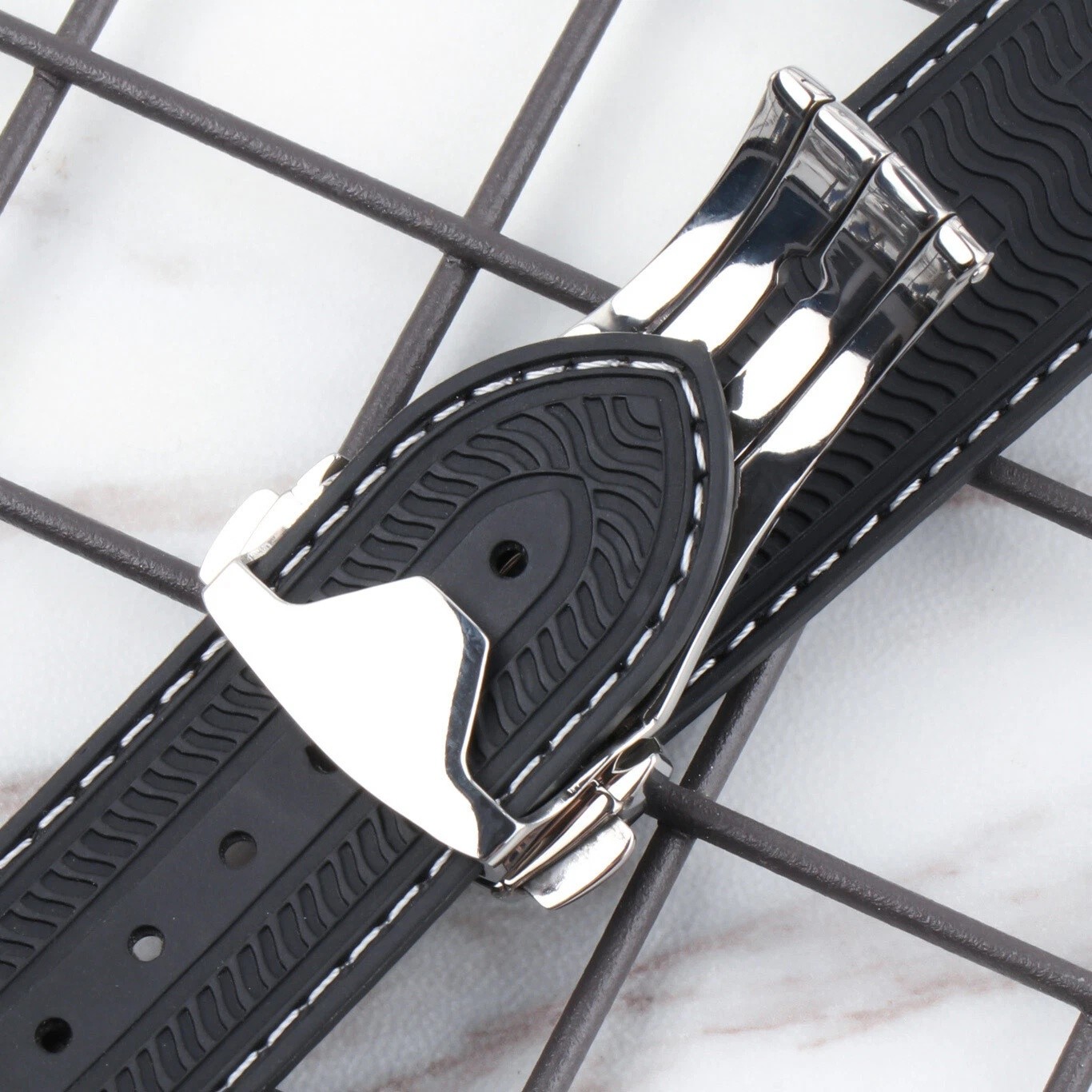 Luxury Silicone Watch Band Strap Curved End Waterproof 19/20/21/22mm Fit 0mega