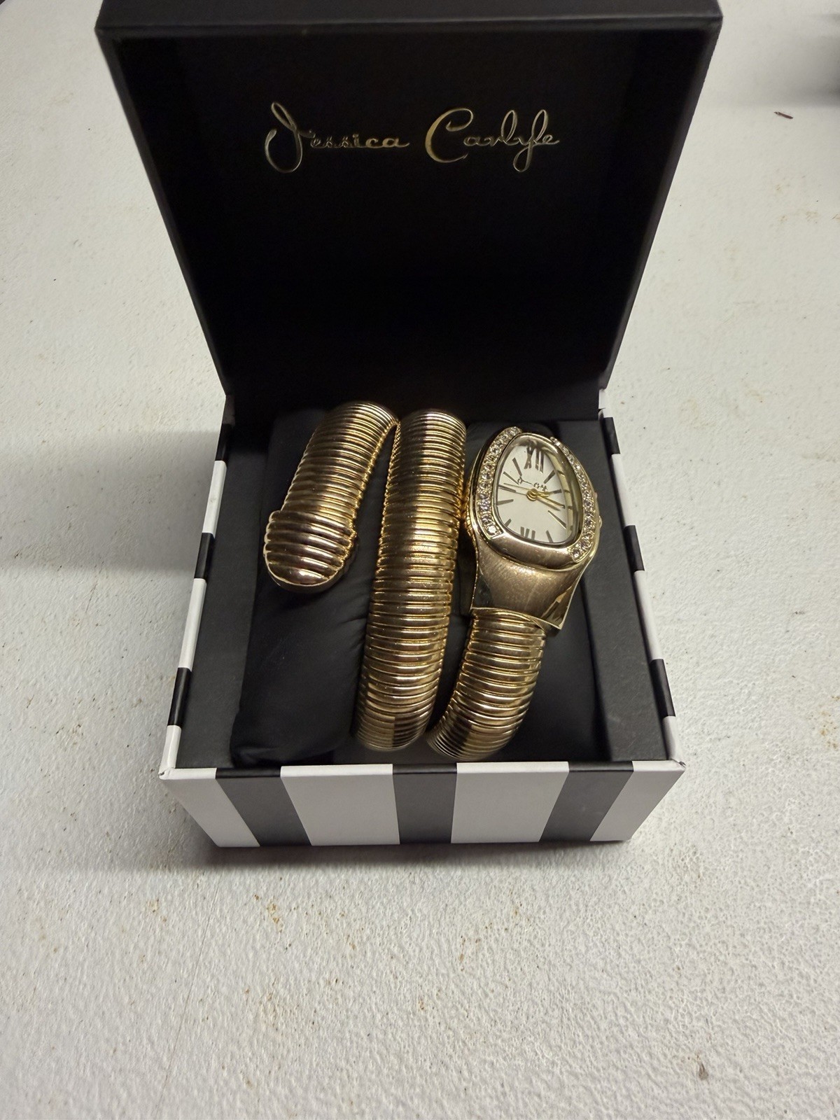 Jessica Carlyle Quartz Oval Watch Roman Numerals Gold Tone Bangle w/ Box