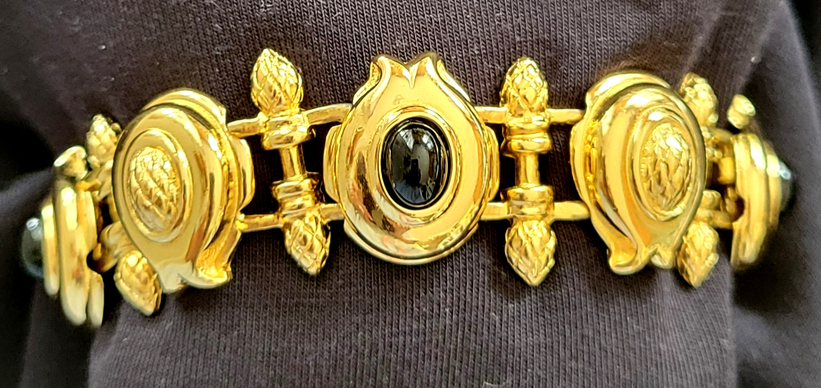 VTG Fendi Gold Link & Blk Cabochon Logo Bracelet 1980’s MINT