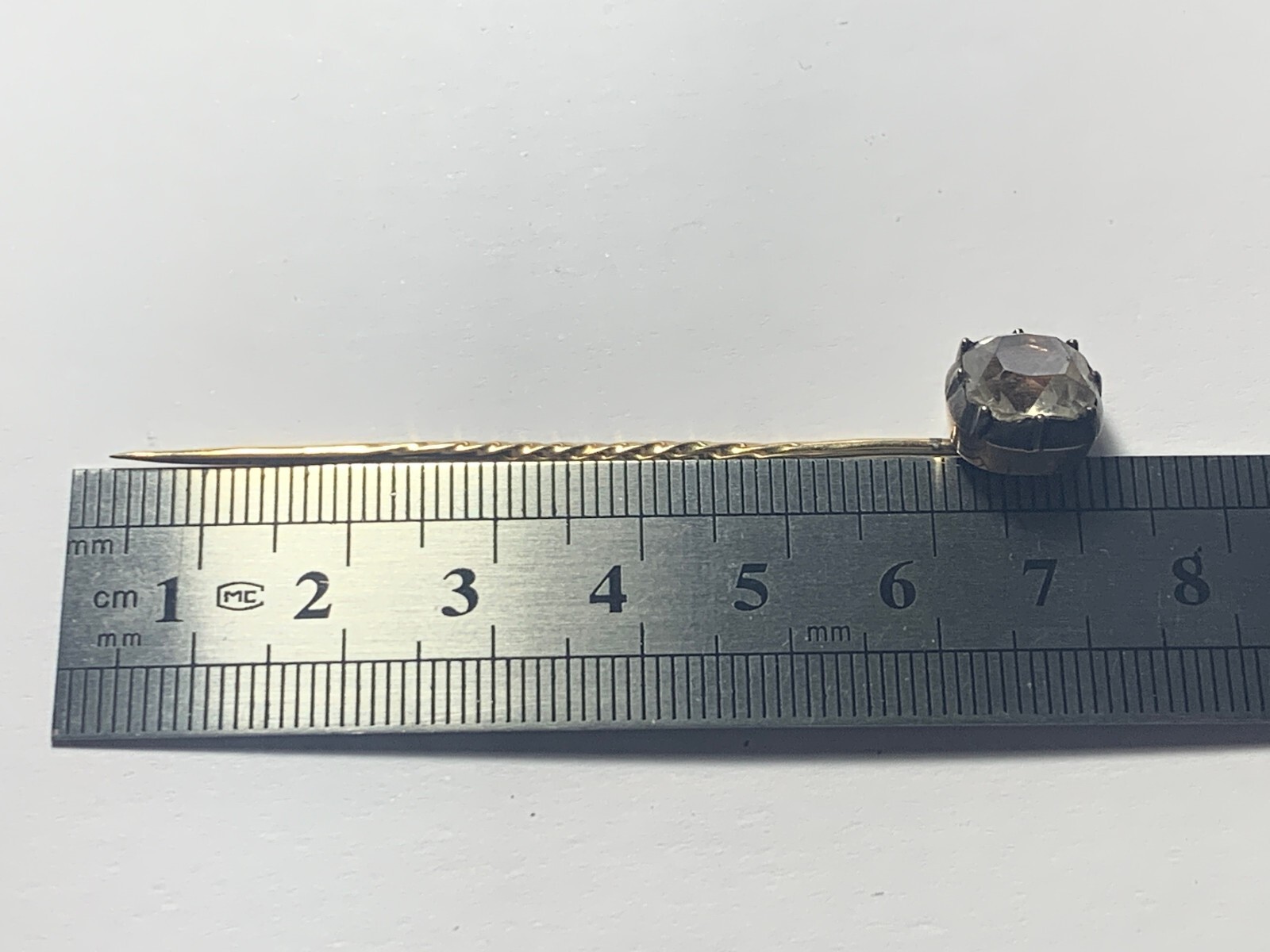 Georgian Quartz Black Dot 15ct /15k Pin