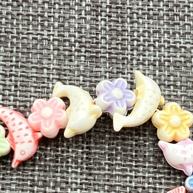 Small Beaded Stretch Bracelet 5.5 In Dolphin Flower Kids Multicolor Pastel Color