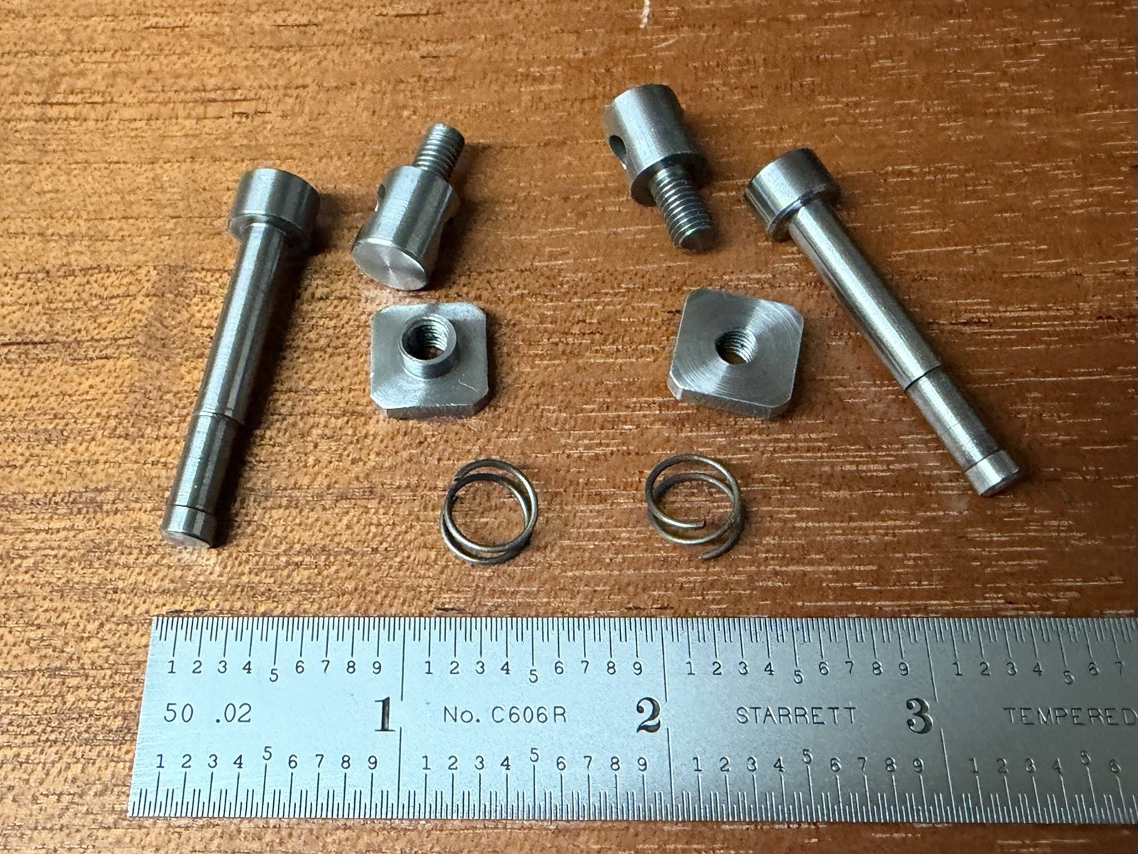 Bed Mounting Bolt Pair For LEVIN Headstock, Watchmaker Lathe 10mm/8mm