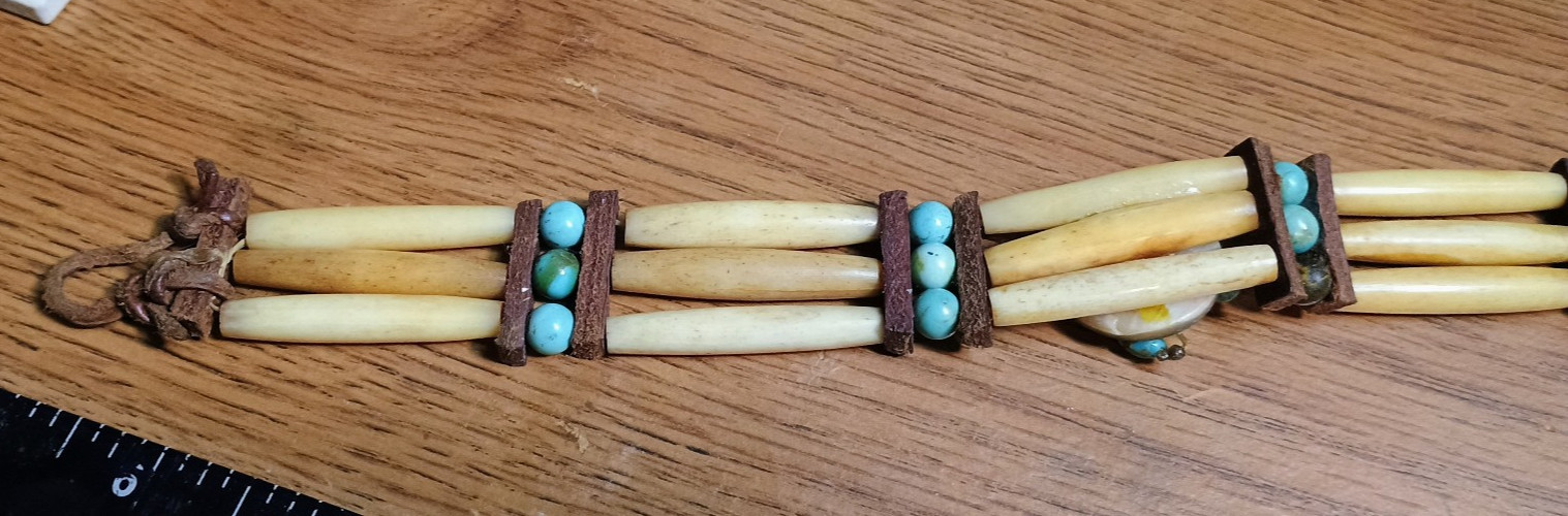 Vintage N.A.Turquoise Shell Boar Bone Leather Neck Choker