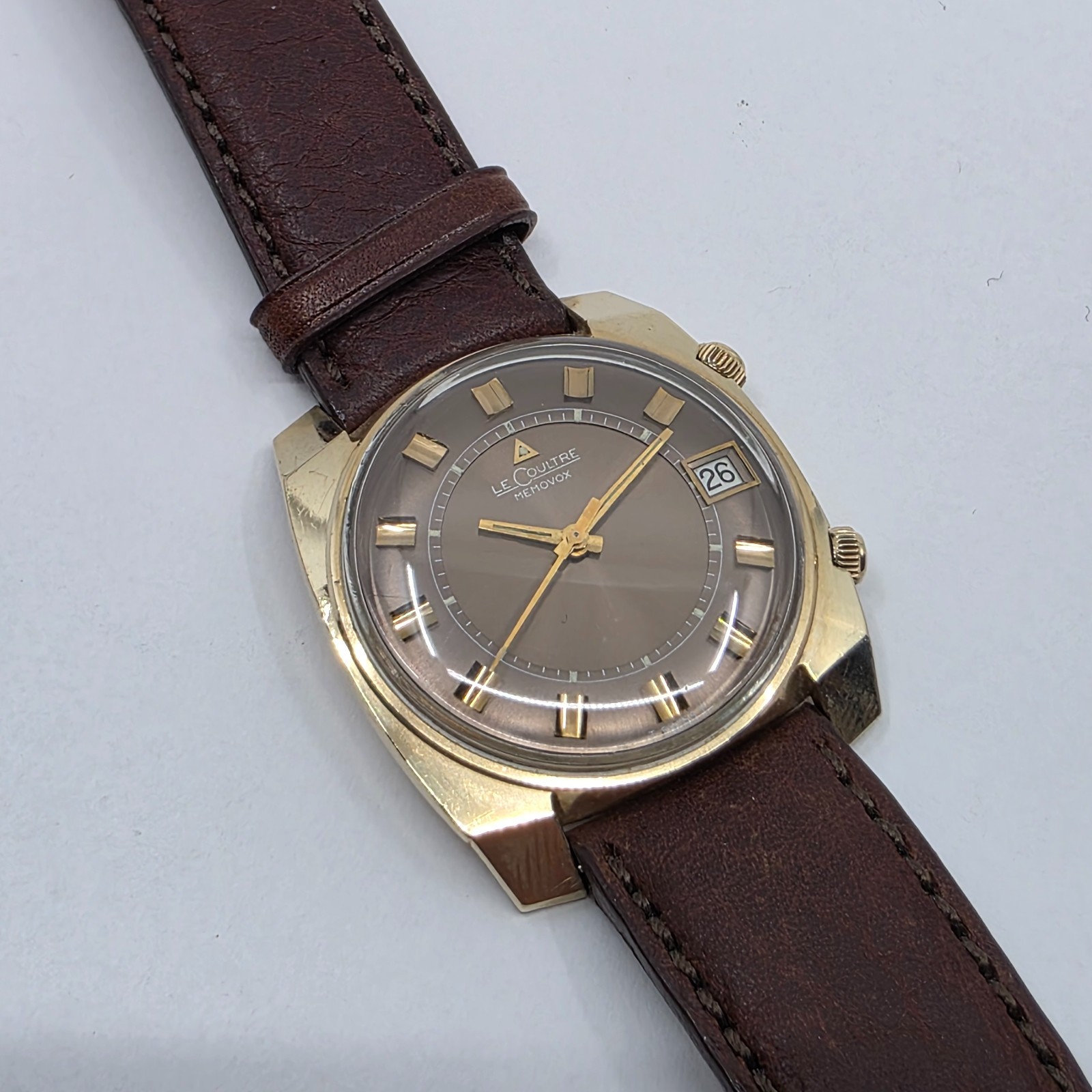 Jaeger Le Coultre Memovox Gold Filled Date Alarm Sunburst Dial 34mm