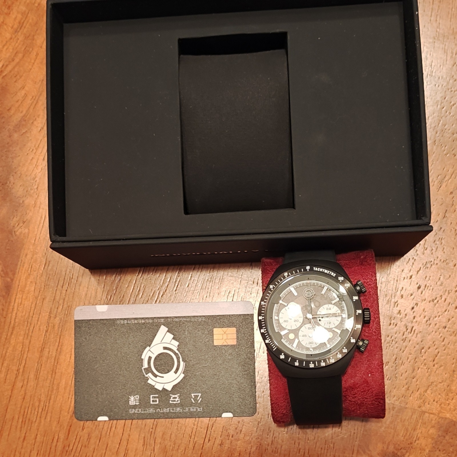 UNDONE Stand Alone Complex Quartz Chronograph Tachymeter 41mm Black Watch