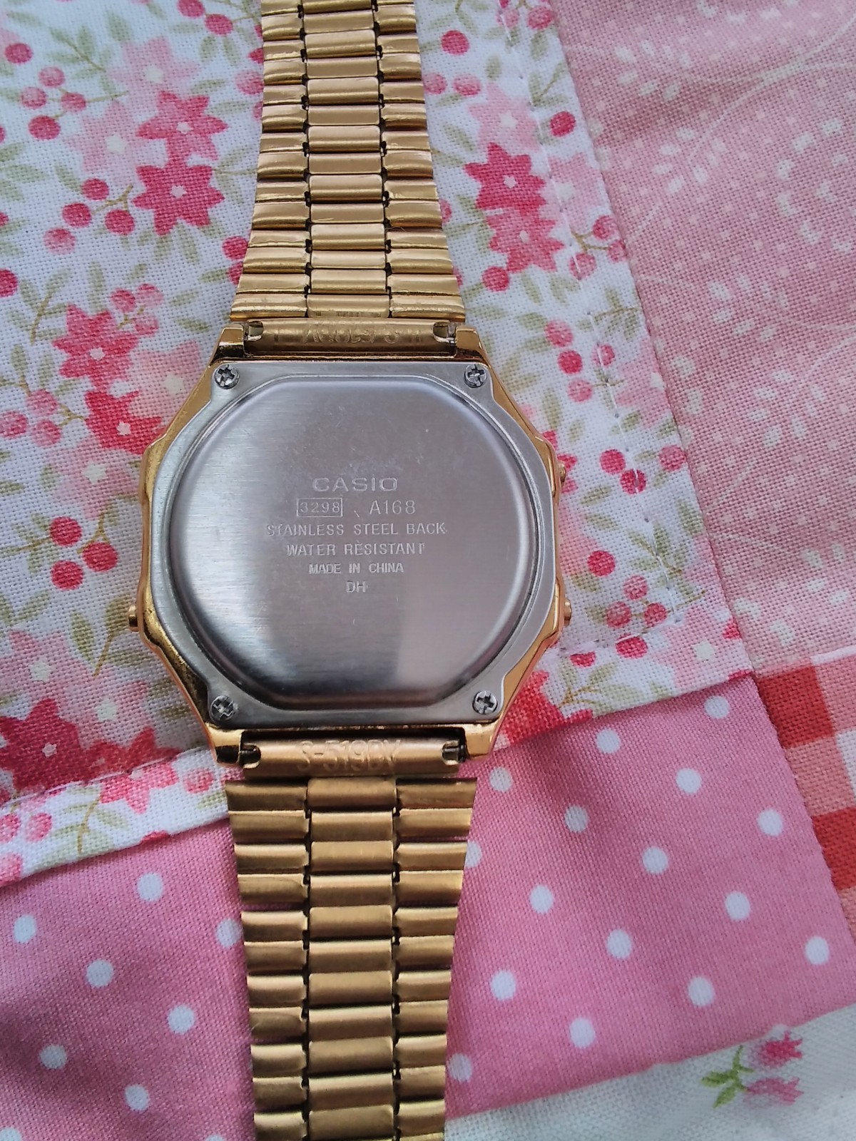Refurb Gold Casio A168WG-9EF Digital Vintage Retro Collection Illuminator