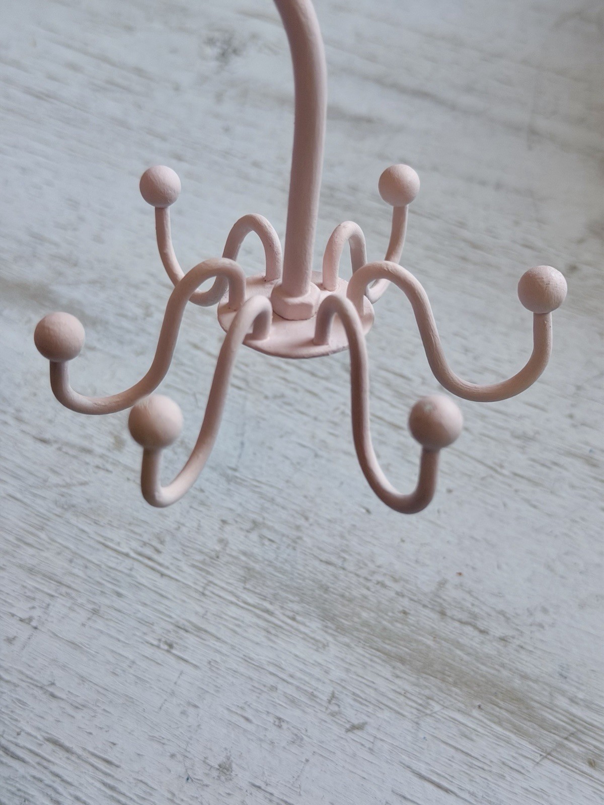Swivel Spinning Pink Shabby Chic Vintage Style Jewelry Display Holder Necklace