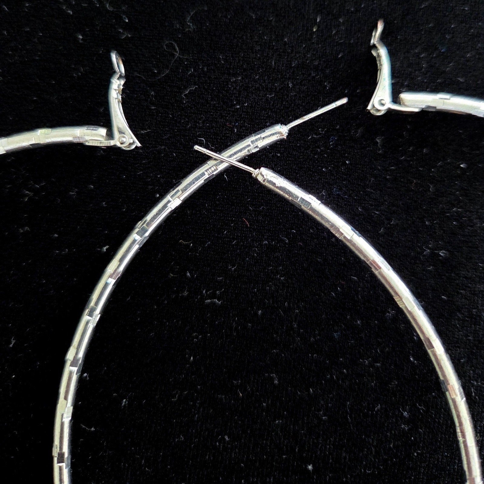 Silver Tone Extra Large 5″ Textured Round Hoop Earrings Latch Back Statement