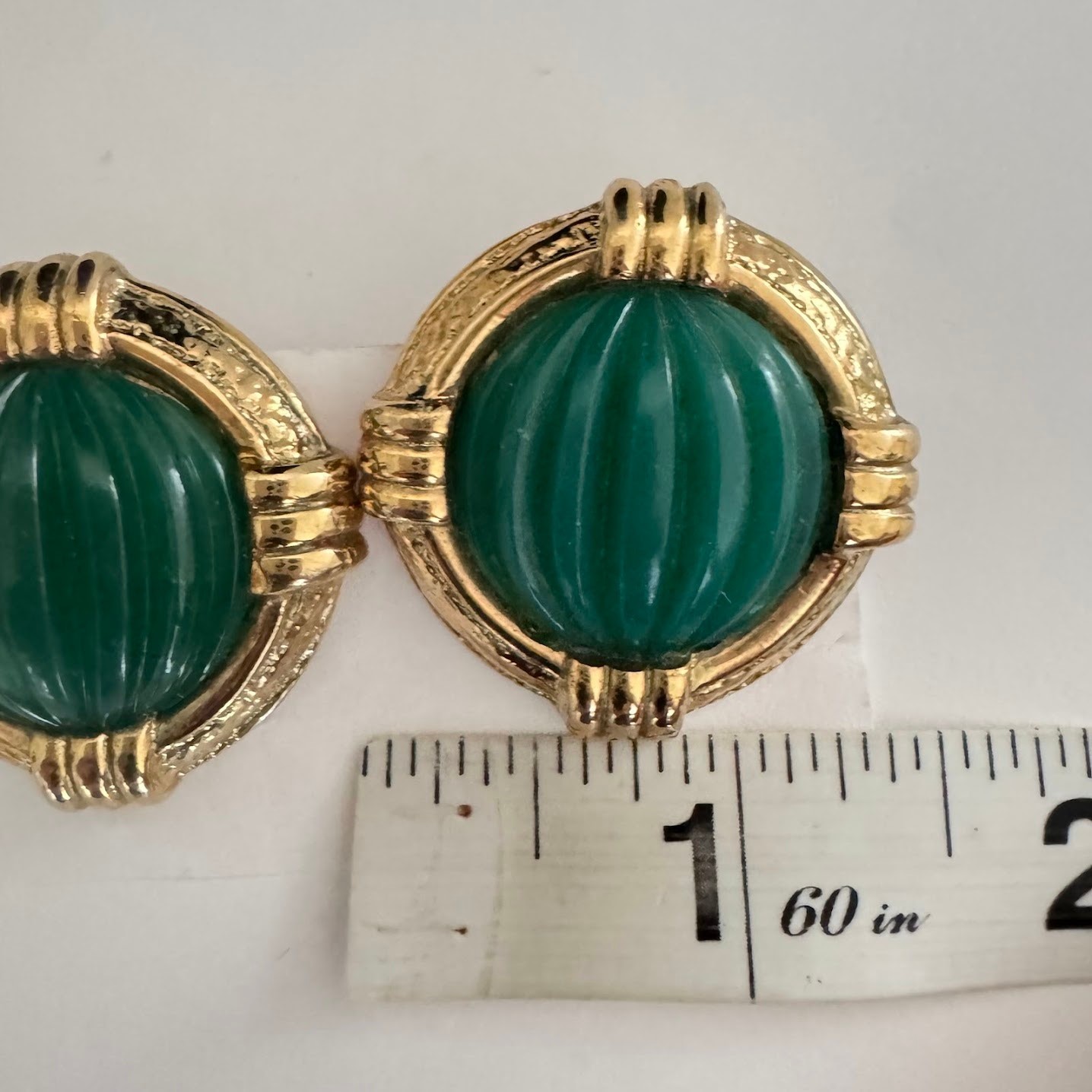 Vintage Bijoux Cascio Green Cabochon Gold Tone Clip-On Earrings Made in Italy