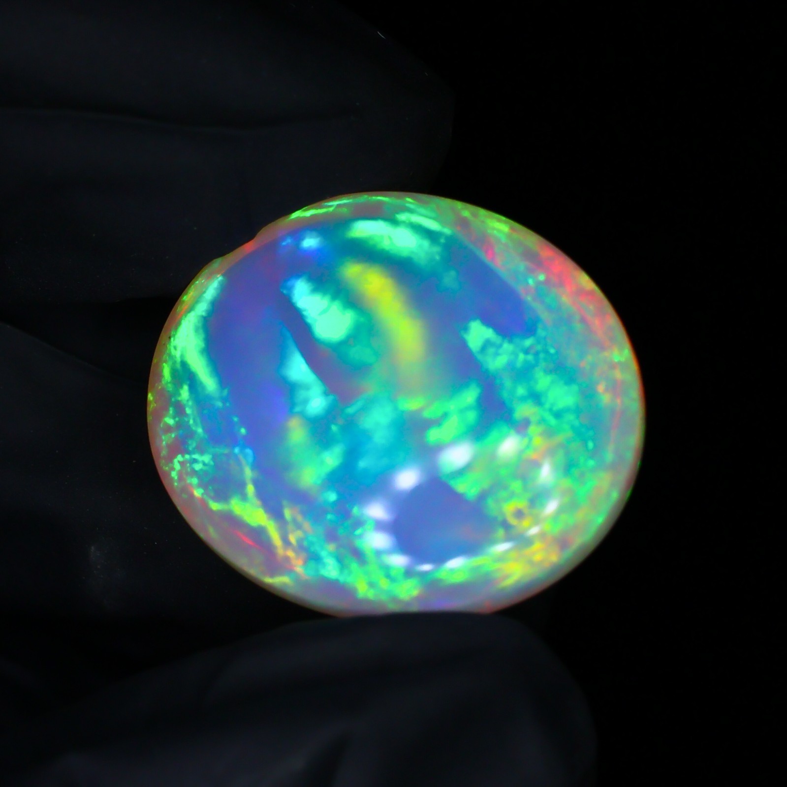 Natural Opal Cabochon 21.25 Ct Natural Welo Opal Gemstone 22×19.50×10.50