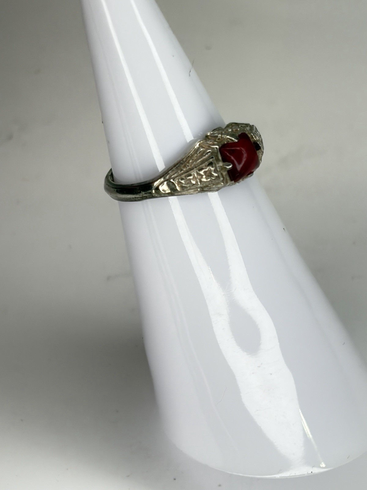 Vintage Uncas Art Deco Sterling Silver Garnet Filigree Ring Size 3.25
