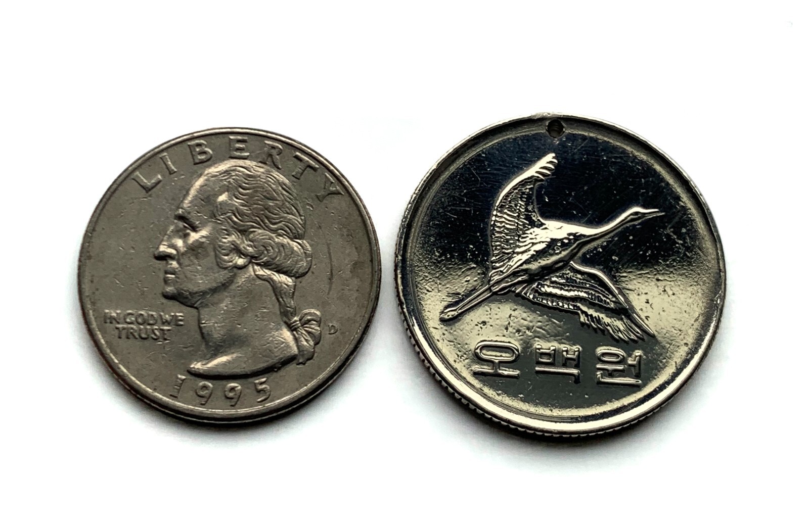 1996 South Korea 500 Won coin pendant Manchurian crane bird Seoul Busan n000244