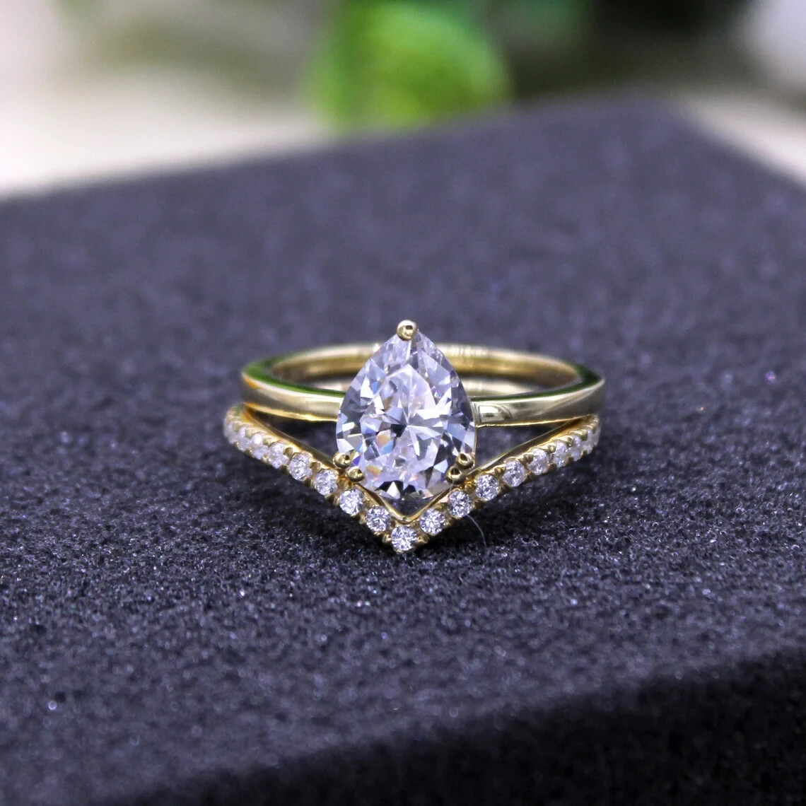 1.28 Ct Pear Cut VSSI Lab Grown Diamond 14k Yellow Gold Women’s Bridal Ring Set