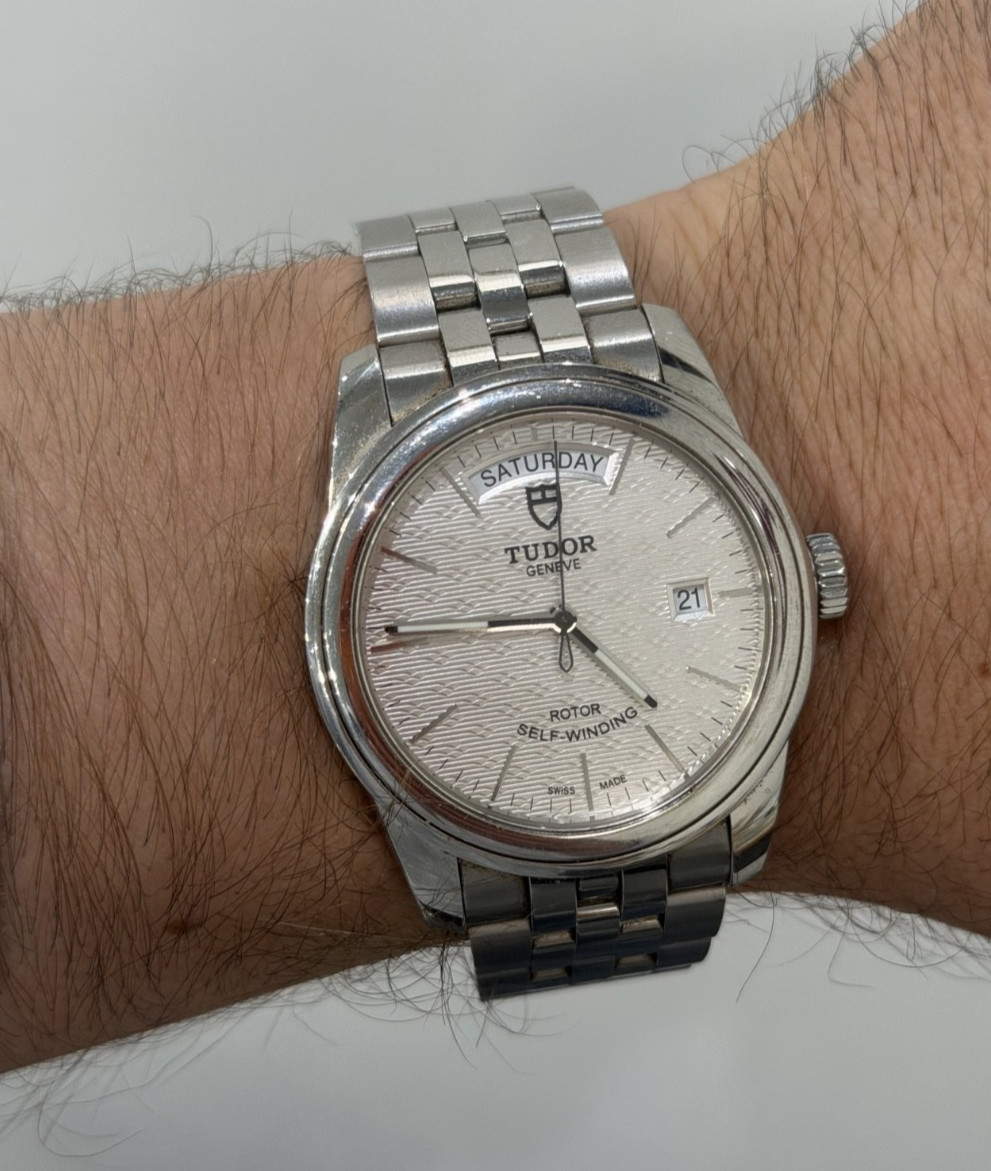 2019 Tudor Glamour Date-Day 56000 Watch Steel Silver Texture Dial Automatic 39mm
