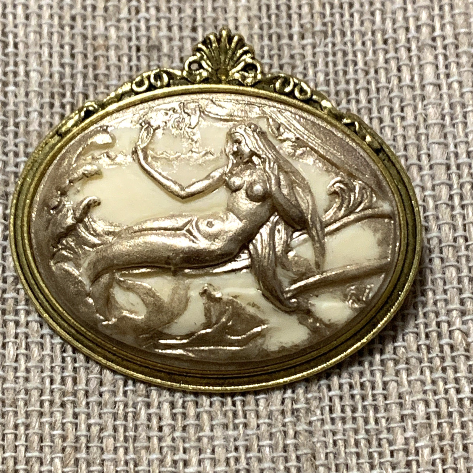 NEW ITEM*LG ELEGANT ART DECO SET MERMAID CAMEO BROOCH/PENDANT COMBO-ivy/gold