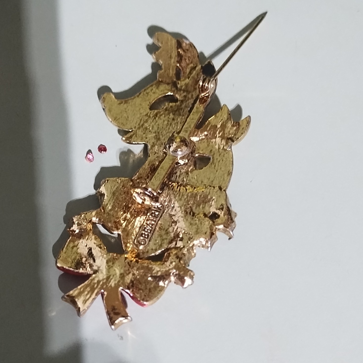 Beatrix Signed Reindeer Christmas Brooch Gold Tone Enamel Rhinestones