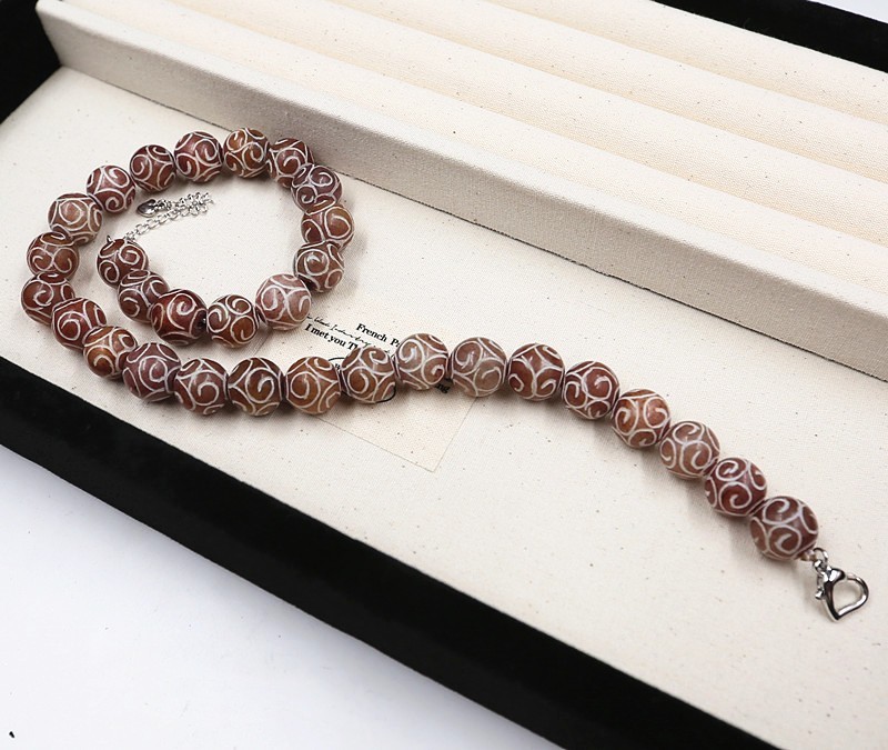 12mm Vintage Himalayan Tibetan Carnelian Carved Agate Beads Necklace 18″