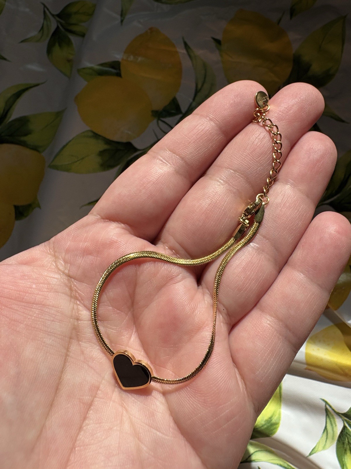 6inch Gold Tone Adjustable Chain Charm Bracelet Heart Dangle Charm Black Accent