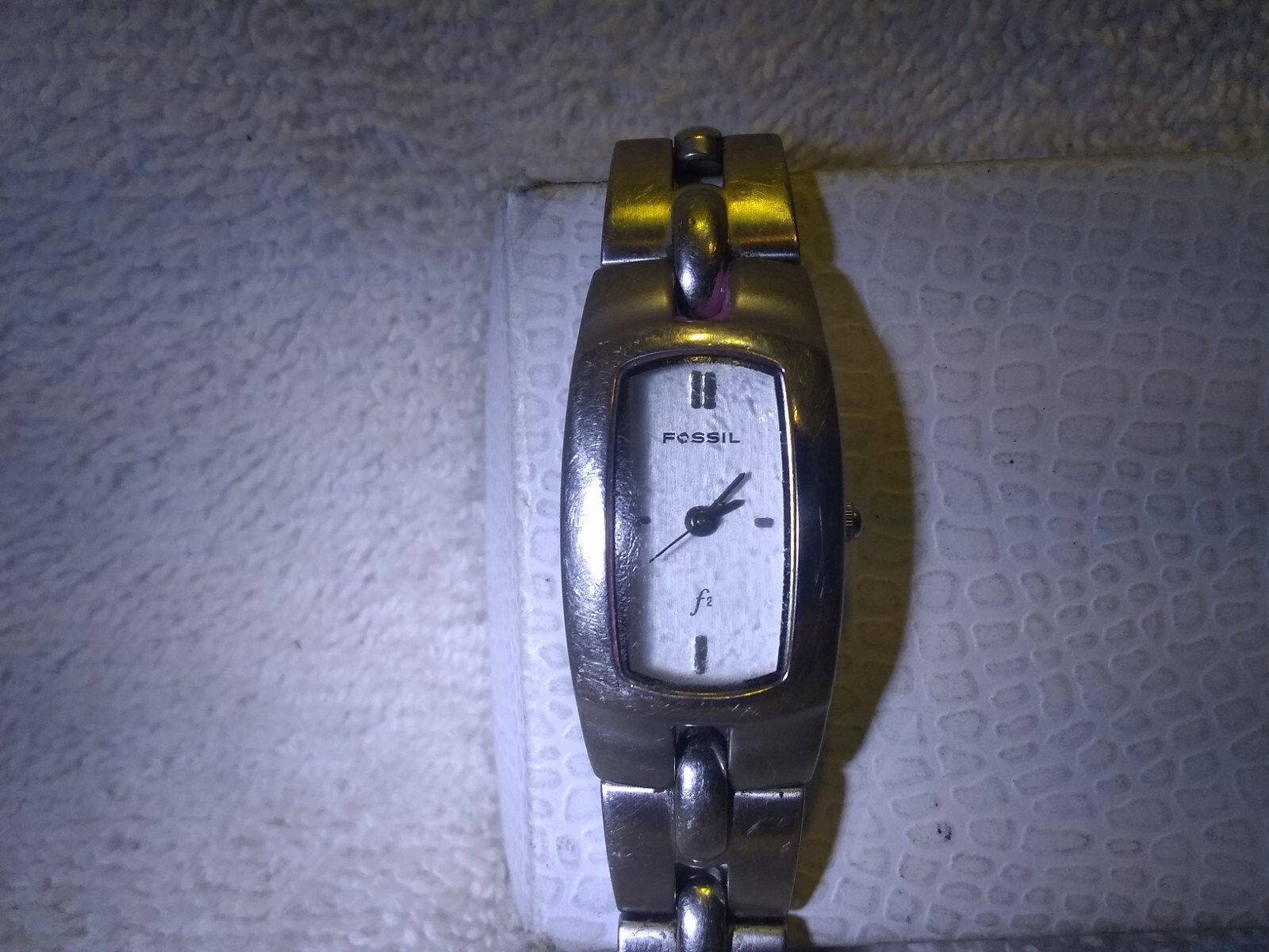 Fossil F2 ES-9833 Quartz Watch Silver Dial Stainless Bracelet Band New Bat Good