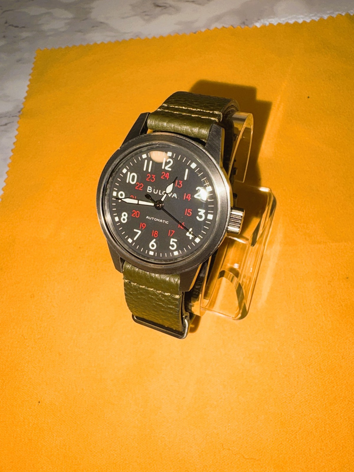 Bulova Hack 98A255 AUTOMATIC 38mm WATCH WITH TWO EXTRA STRAPS – NO RESERVE!