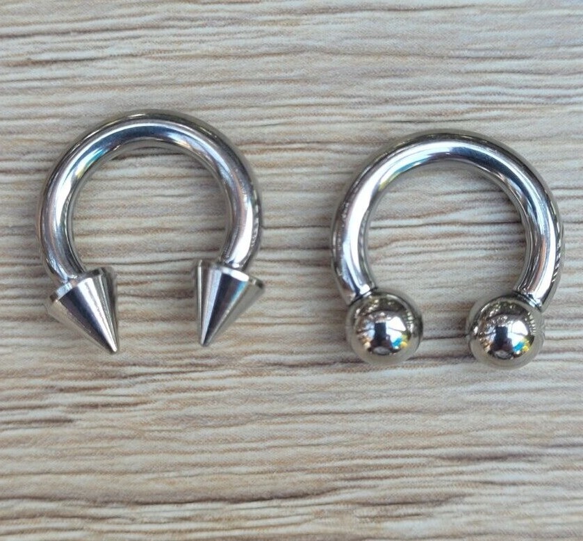 Pair Steel Spike Cone Ear Plugs Septum Tapers Pinchers Horseshoes Gauges 2g-14g