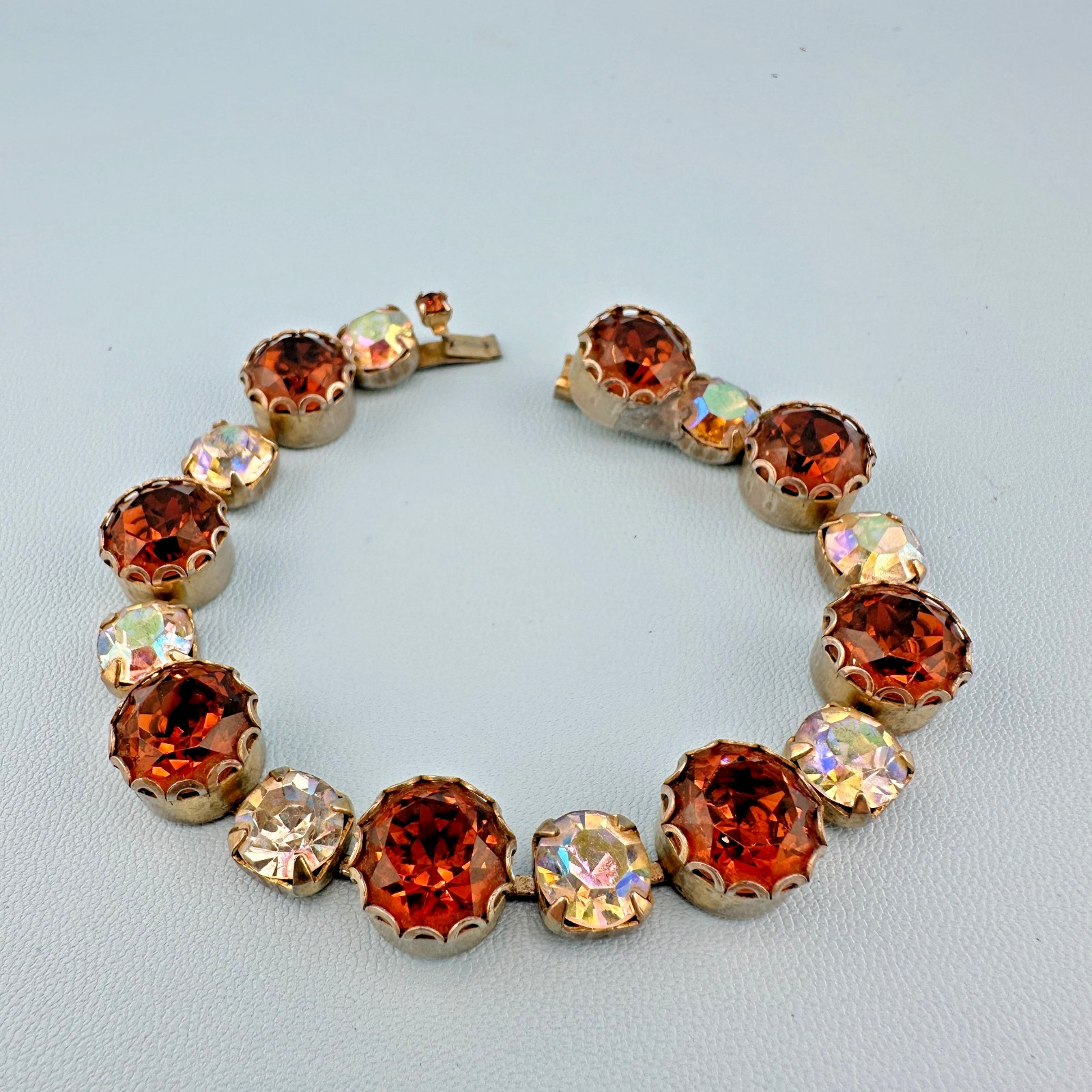 Vintage Rhinestone Bracelet Large Pronged Root Beer Color AB Stones 7″ Cup Chain