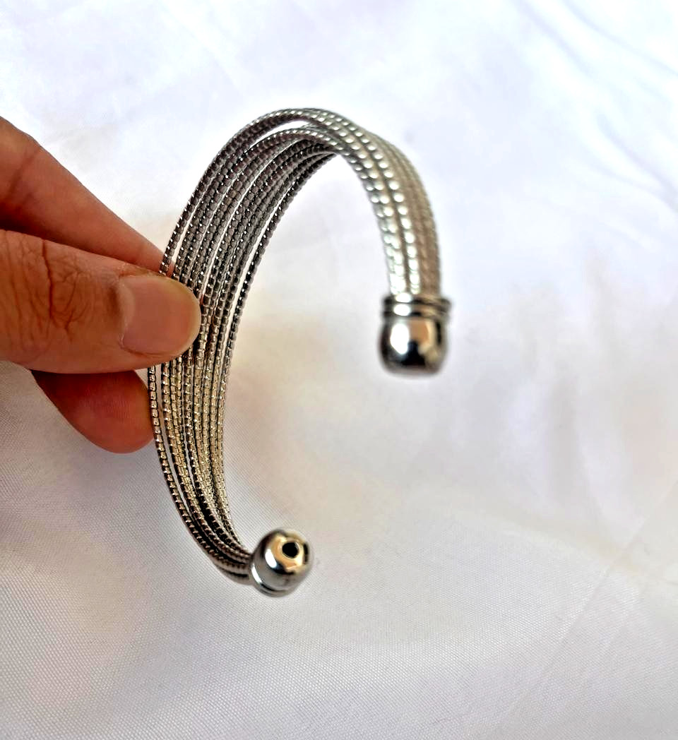 Elegant Silver Tone Multi-Layer Cuff Bracelet Open Bangle Textured Statement Jew