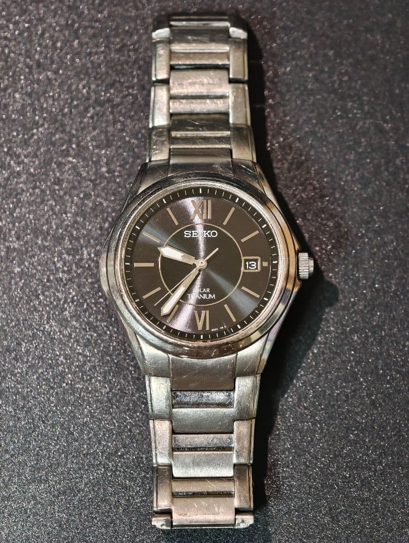 SEIKO SOLAR TITANIUM V145-0BA0 From Japan