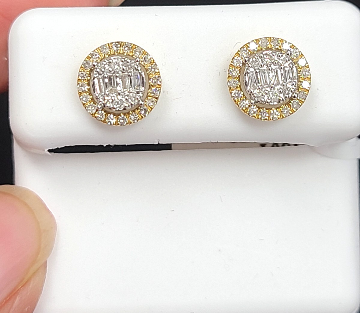 DEAL! 0.40CTW NATURAL ROUND BAGUETTES DIAMOND CLUSTER STUDS EARRINGS 8.7MM