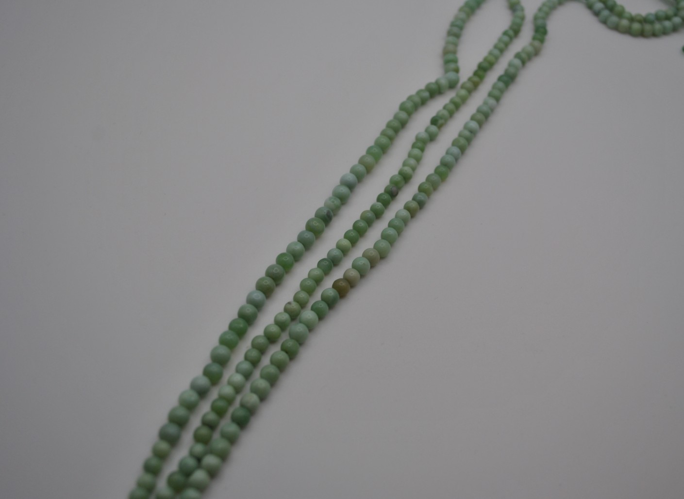 Agate Round Gemstone Strand with Smooth Stones (No Clasp)