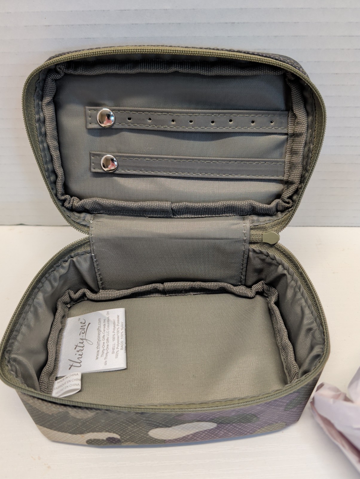 Thirty One Jewelry Case Organizer In Camouflage Green NWOT