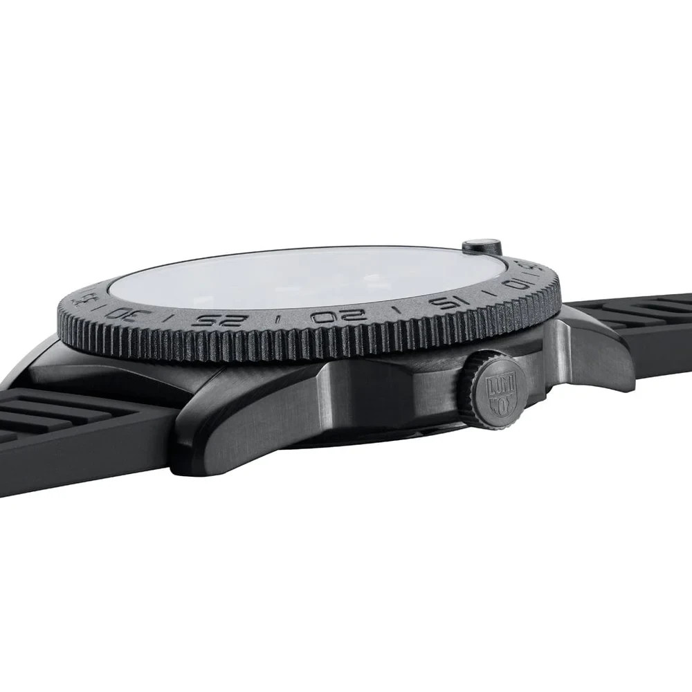 New Luminox Pacific Diver Dive XS.3123.B Sapphire Crystal 44mm Swiss Made Watch