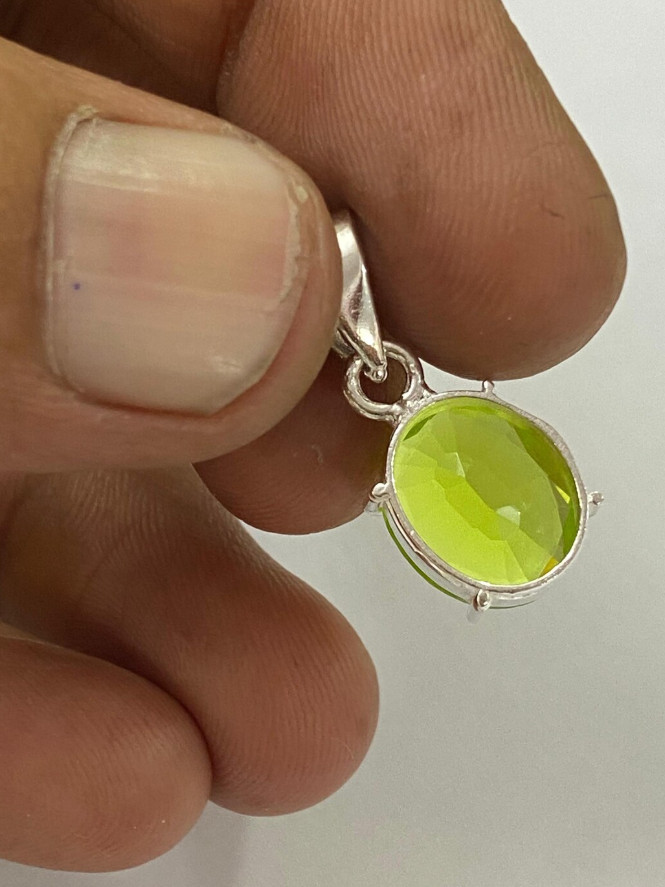 Dainty Oval Cut Peridot Pendant Birthday Gift For Men & Women 925 Silver Jewelry