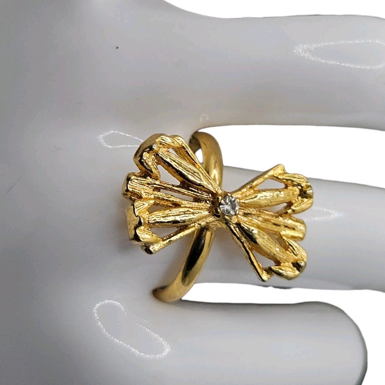 Vintage Vogue Gold Tone Ring Rhinestone Bow Shape Tied Knot size 7 Adjustable