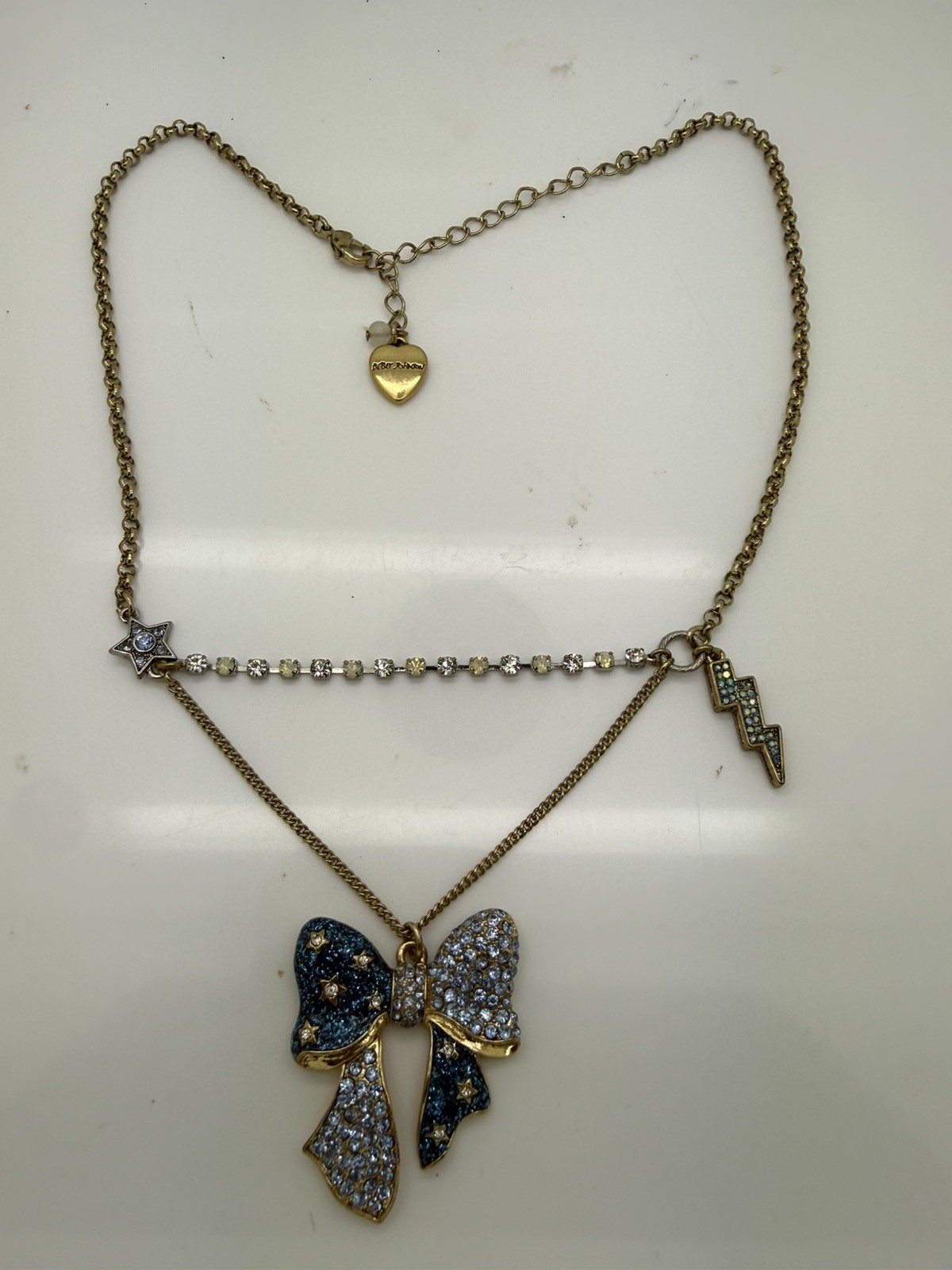 BETSEY JOHNSON HEAVENS TO BETSEY BLUE PAVE CRYSTAL Necklace Bolt & Bow 14-18” H9