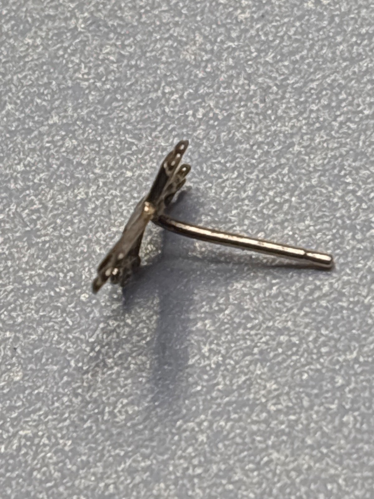 Vintage 14K Gold Cross Stud Earrings |Tiny Religious Symbol| .31g