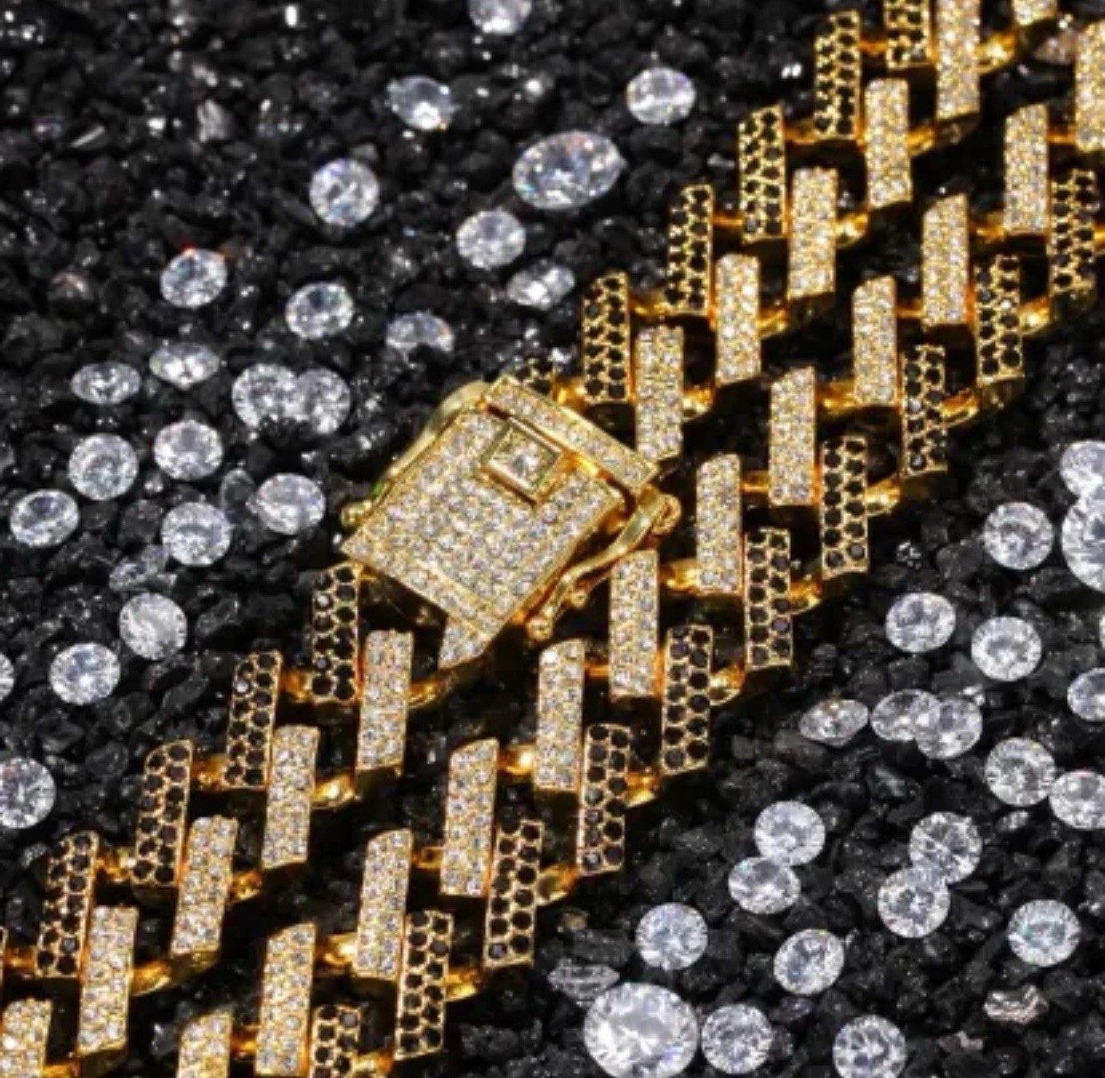 Full Diamond/Rhinestone Chain (Summer Sale)